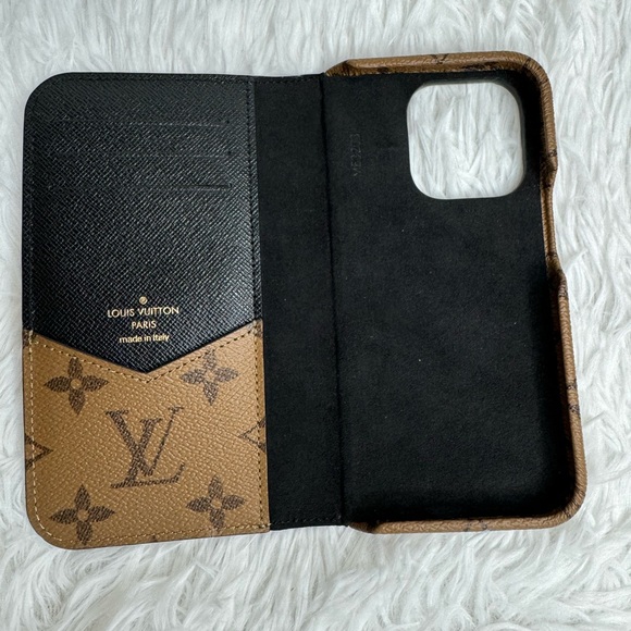 Phone Case Folio - Picture 2 of 13